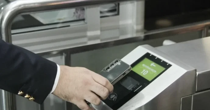 Metroda NFC ilə keçiddə PROBLEM YARANDI