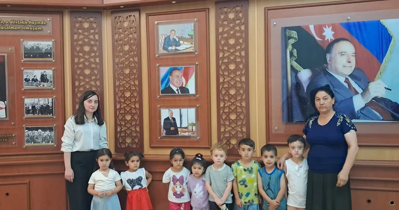 Ulu Öndər Heydər Əliyev uşaqların dünyasında FOTO