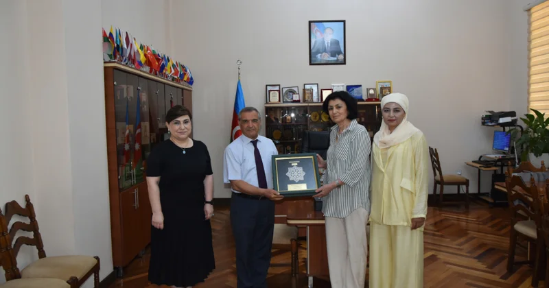 Özbəkistanlı alimlər Azərbaycan Milli Kitabxanasında olublar