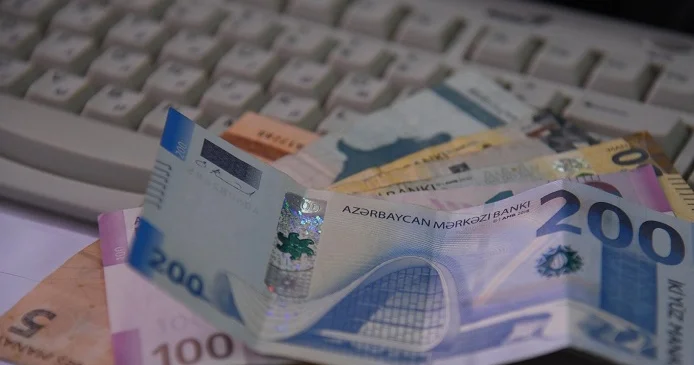 2 3 min manatla nə etmək olar?