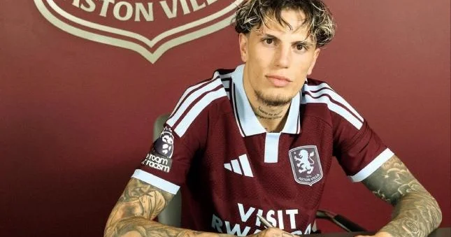 Çelsi nin hücumçusu Aston Villa da Rəsmi