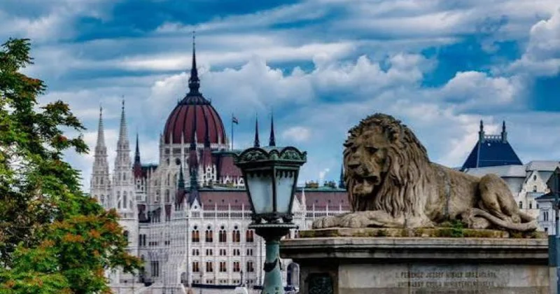 Macarıstan prezident postuna namizəd axtarır KONKRET