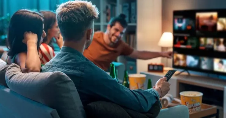Smart televizorlar baxdıqlarınızı izləyir: hansı brendlər məhkəməyə verilib?