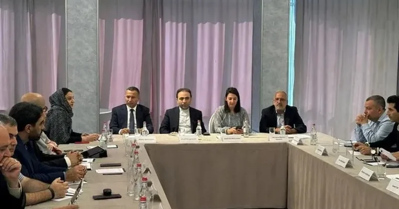 Qafanda İran və Ermənistan rəsmiləri görüşdülər: Yeni tərəfdaşlıq modeli axtarırlar FOTO