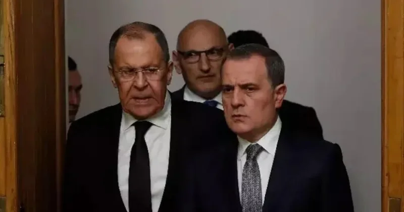Ceyhun Bayramov Lavrovla təhlükəsizlik məsələlərini müzakirə etdi