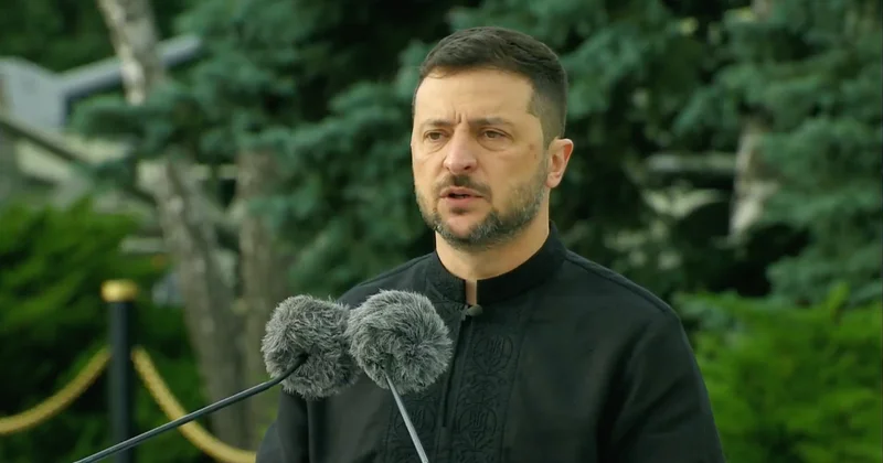 Зеленский: Украина не отдаст свою землю России Minval Politika