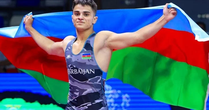 Флаг Азербайджана поднят высоко: Айхан Джавадов о своей победе над армянским соперником