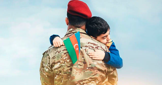 Tələbə adını qazanan şəhid övladları SİYAHI+FOTO