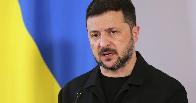 Зеленский: Мы свою землю не подарим
