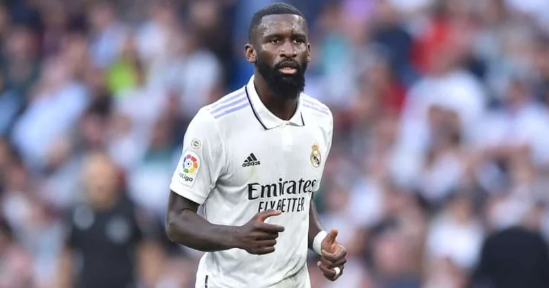 FIFA "Real Madrid"in müdafiəçisi ilə bağlı istintaqı başa çatdırdı