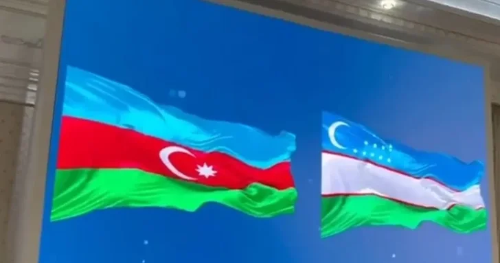 До важной встречи остаются считаные минуты: делегации проводят последние приготовления