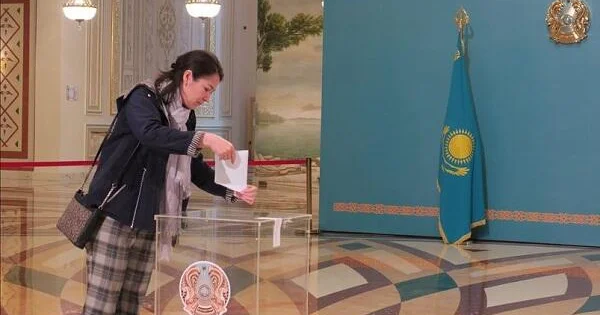 Qazaxıstanda seçkilər: "Ekzit poll" nəticələri açıqlandı