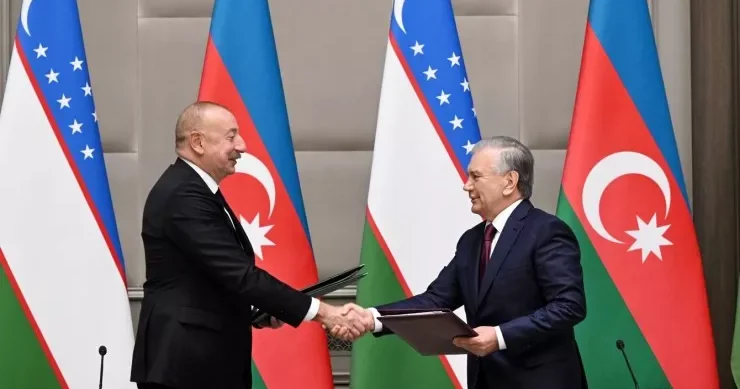Sənədlər imzalandı və mübadilə edildi
