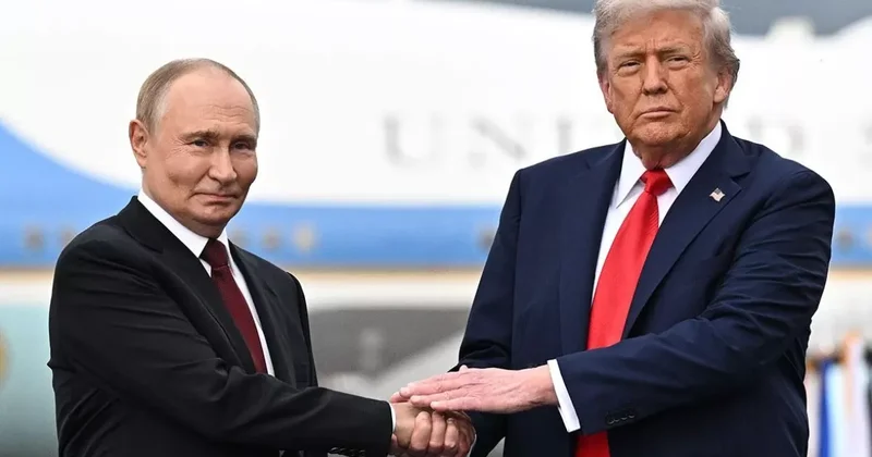 Ушаков: Путин и Трамп могут встретиться на саммите АТЭС в Китае
