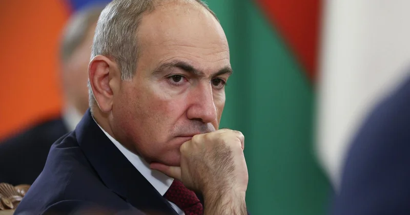 Армения хоронит Третью республику. Что придет ей на смену? Minval Politika