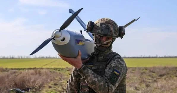 Ukrayna Finlandiya ilə dron və robot istehsal edəcək
