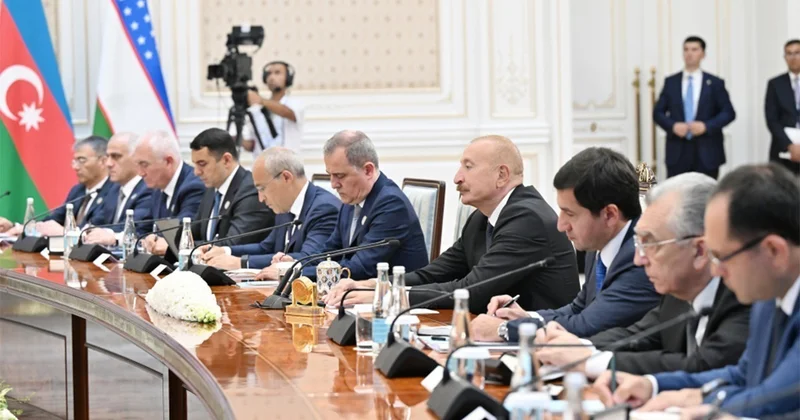 Президент Азербайджана поблагодарил Президента Узбекистана за помощь в восстановлении Карабаха