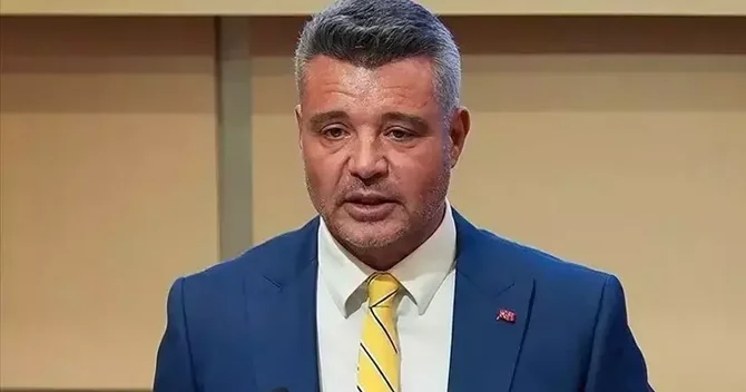Hülya Avşar, Emina Yahoviçlə sevgili olan 61 yaşlı Sadettin Saranın macəra dolu EŞQ HƏYATI