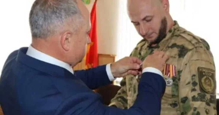 Həbsxanada döyüşə yollanan azərbaycanlıya orden verildi