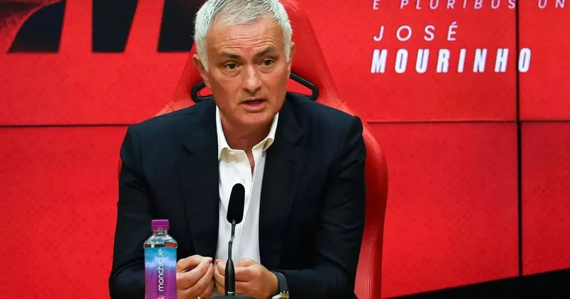 Fənərbağça da və Roma da çempion ola bilməzdim Joze Mourinyu