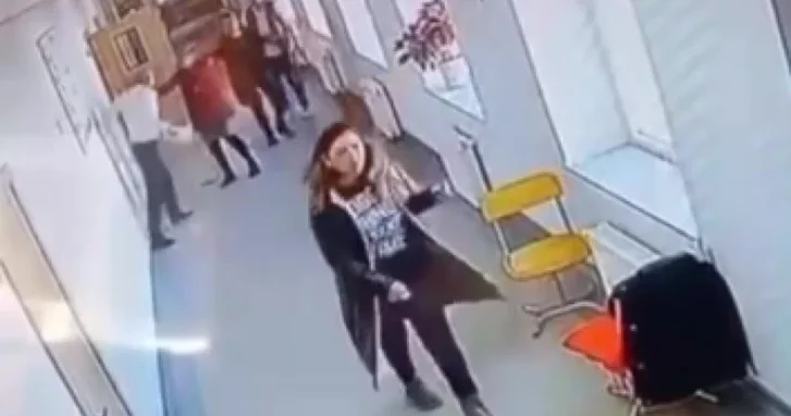 В Лянкяране заместителя директора подозревают в избиении ученика и уборщицы