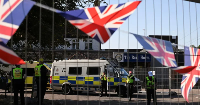 Böyük Britaniyada kütləvi etirazlara səbəb olan miqrant həbs edilib