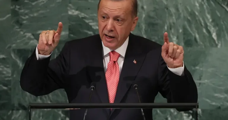 Ərdoğandan azərbaycanlı jurnalistə: Sözlərimi orada dinləyin VİDEO
