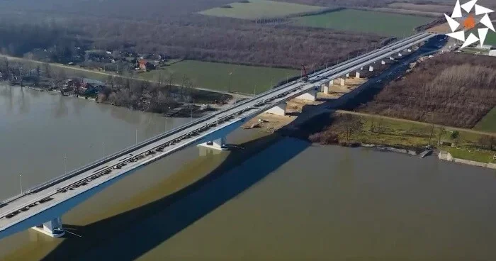 Kəlbəcər Laçın yolunda inşa edilən körpünün Videosu