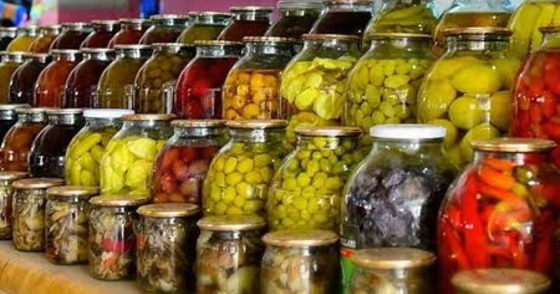 Evdə bişirilib satılan qidalara qadağa: Yeni qaydalar nədən xəbər verir?