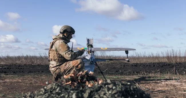Müdafiə qüvvələri Qulyaypoledəki Rusiya Sursat Anbarını tək dronla məhv etdi