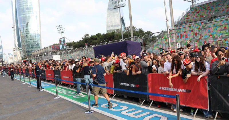 Bakı trekində Formula 1 azarkeşləri üçün pit leyn gəzintisi təşkil olunub