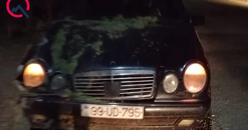 “Mercedes” at arabası ilə toqquşdu 3 nəfər yaralandı