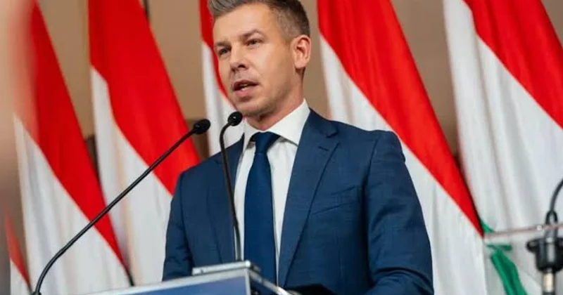 Премьер Венгрии положил чужой телефон в карман. Прокуратура ведет расследование