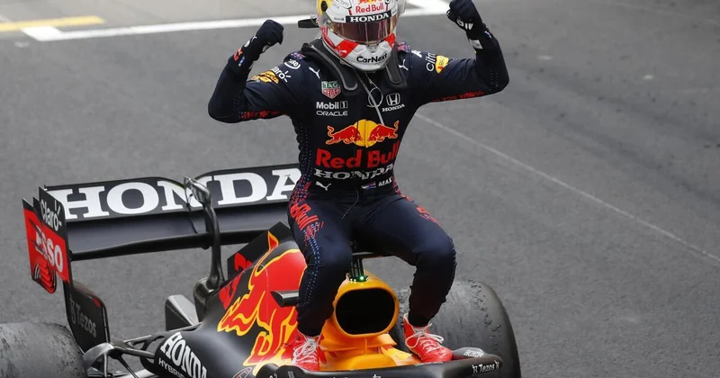 Verstappen Bakıda mövsümün ilk qələbəsini qazanmağa çalışacaq