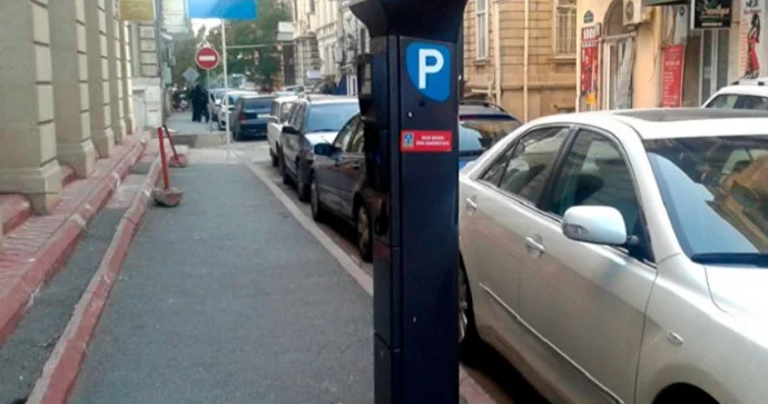 Eyni küçə, fərqli tarif: Parklanmada sürücüləri çaşdıran məqam VİDEO