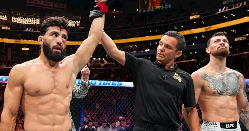 Erməni idmançı UFC dən kənarlaşdırıldı