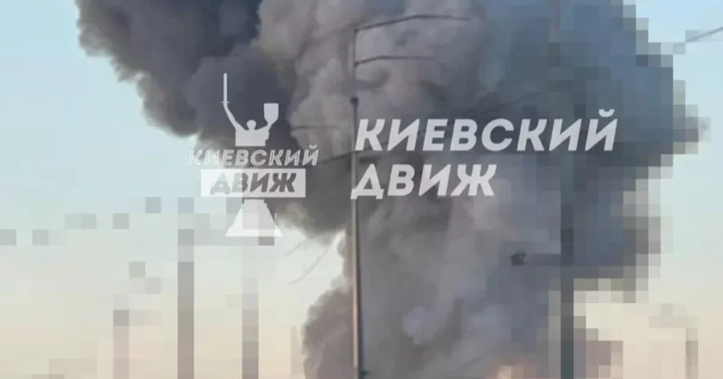 Россия ударила по двум АЗС в Киеве: ВИДЕО