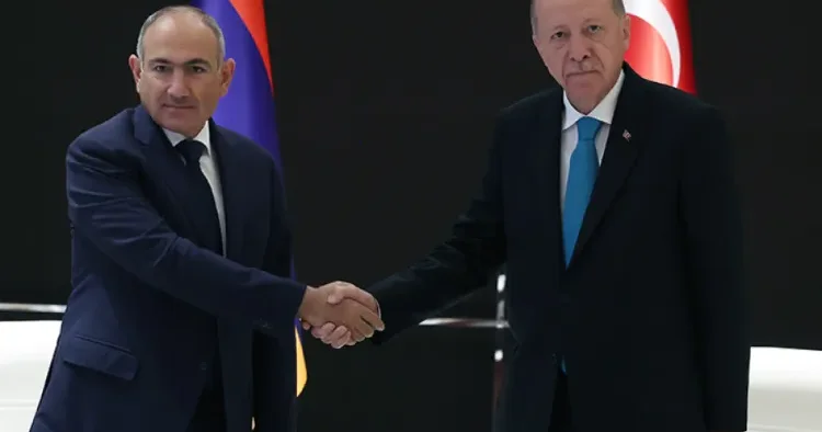 Ərdoğan Paşinyanla GÖRÜŞDÜ