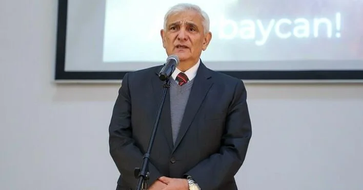 Kamal Abdullanın 75 illik yubileyinə kitab həsr edildi