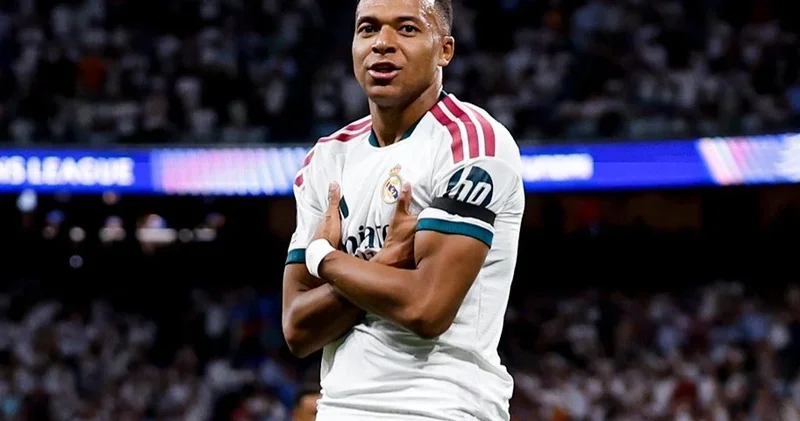 Mbappe “Qızıl top” şansları üçün Afrika mediasına üz tutub