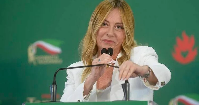 Corciya Meloni məyusdur