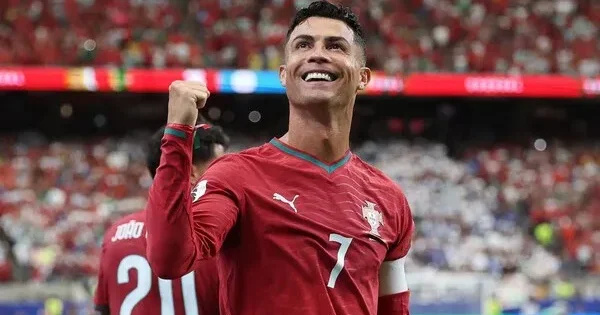 Millidən elə bu gün getməyə hazıram Ronaldo
