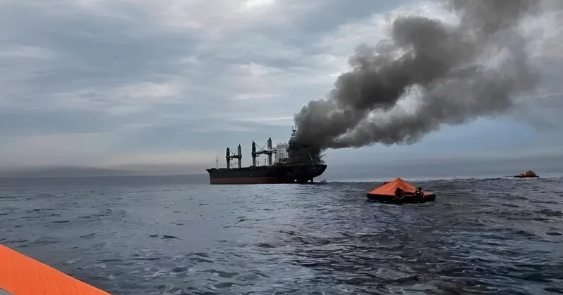 Hörmüz boğazında gəmiyə TORPEDO HÜCUMU: Ölən var