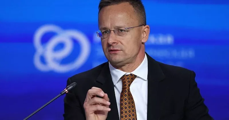 Сийярто: США не отказываются от идеи мирного саммита с Россией