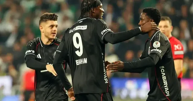 Beşiktaş topu rəqibə verib 3 xalı özünə götürdü