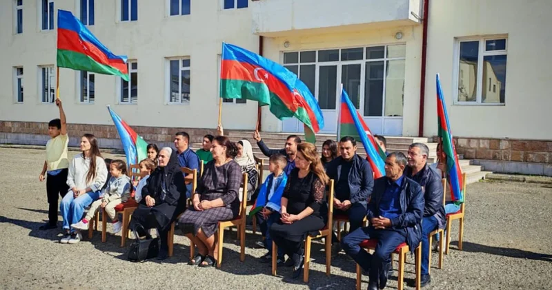 Xocalının Təzəbinə kəndində ailələrə evlərinin açarları təqdim olundu FOTO