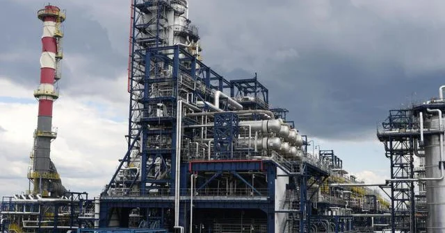 Ekspert ABŞ ın “Rosneft” və “Lukoyl”a qarşı sanksiyalarını şərh edib...