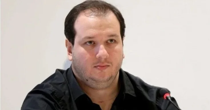 Şahan Gökbakar Türkiyədən köçdü