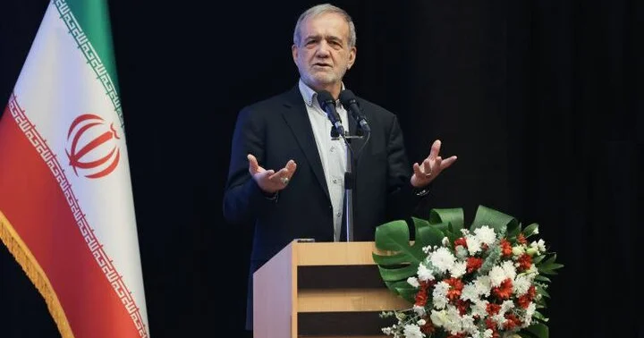 Məsud Pezeşkian öz məmləkətinə GETDİ