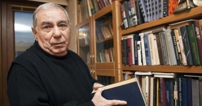 Əylisli danışdı: Adımın Ramiz Mehdiyevlə yanaşı çəkilməsi...